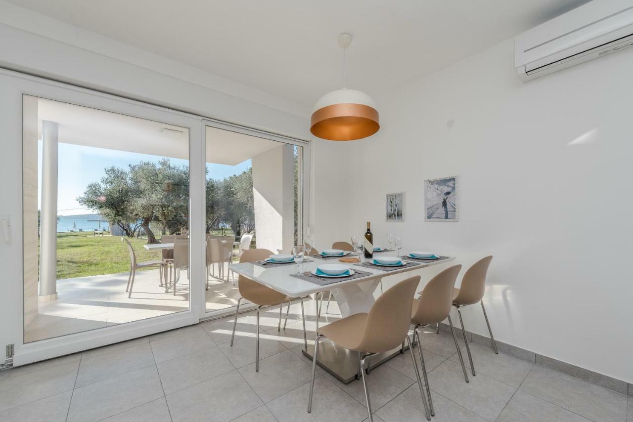 Villa Amfora - First Row By The Sea Bibinje Exterior foto