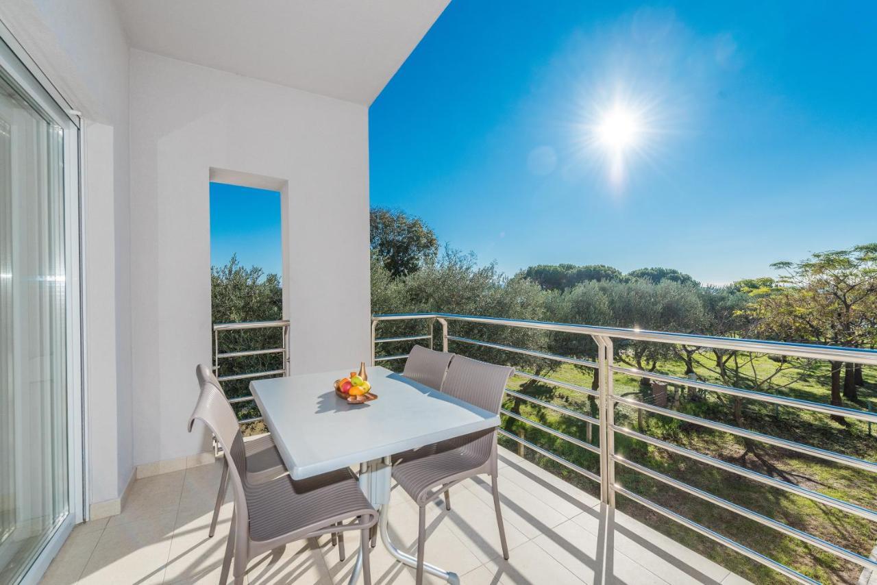 Villa Amfora - First Row By The Sea Bibinje Exterior foto